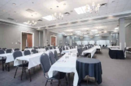 Sandman Hotel Montreal - Longueuil