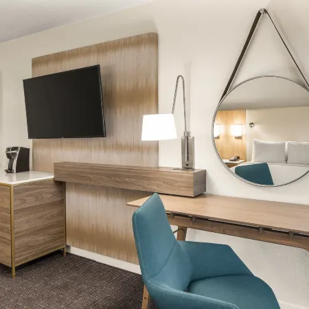 Crowne Plaza ORLANDO - LAKE BUENA VISTA by IHG Отели рядом с достопримечательностью «Grand Cypress Golf Club»