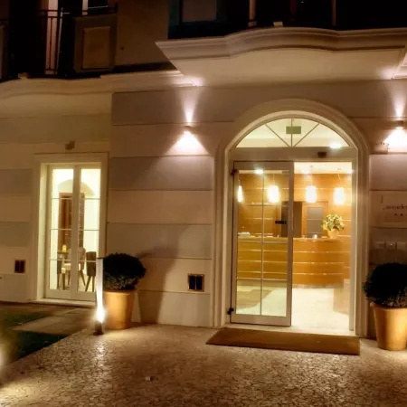 Accademia Hotel Отели рядом с достопримечательностью «Сан Джулиано»