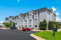 Quality Inn Owatonna Near Medical Center Hotels in Owatonna