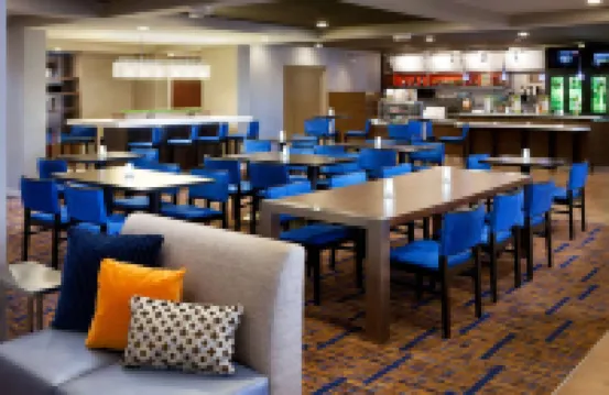 Sonesta Select Las Vegas Summerlin Hotels near Mountain Crest Disc Golf Course
