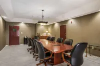 Quality Inn & Suites Quincy - Downtown Hôtels à : Quincy