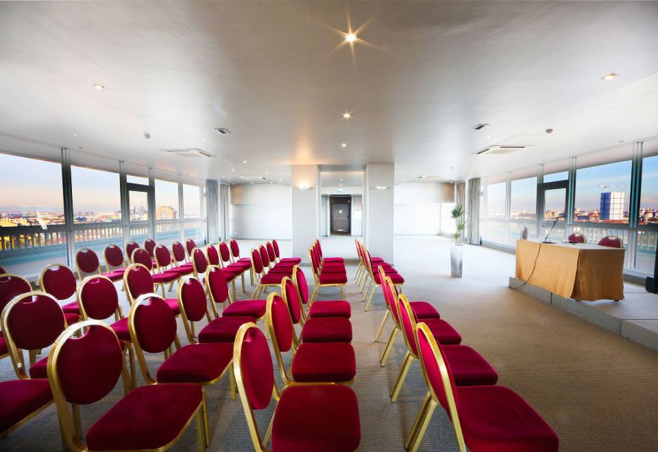 5. 호텔 블레이즈 ..