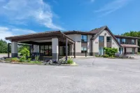 Comfort Inn Hotels near Trout Lake