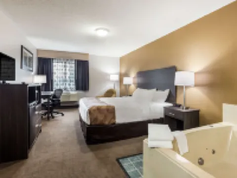 Quality Inn Hotels in Clare