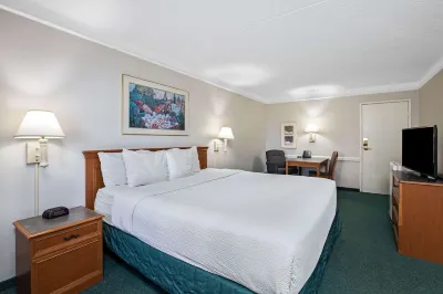 La Quinta Inn by Wyndham El Paso East Lomaland Hotels near Speedway