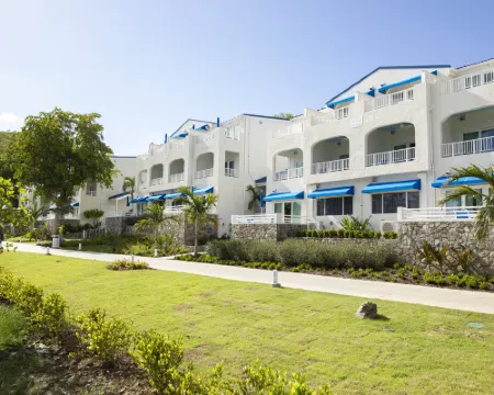 ライムツリー ビーチ リゾート バイ クラブ ウィンダム サウスサイドのホテル