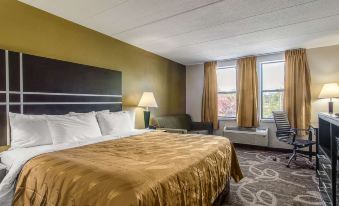 La Casa Inn & Suites - Middleboro