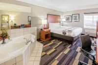 La Quinta Inn & Suites by Wyndham Oklahoma City - Moore