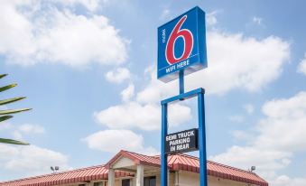 Motel 6 Mesquite, TX - Rodeo - Convention Ctr