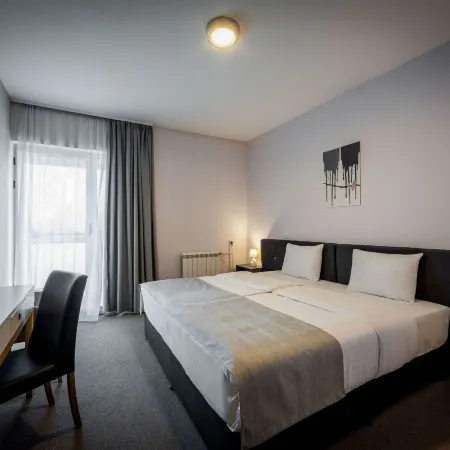 Bleecker Hotels Отели рядом с достопримечательностью «Торговый центр Delta City»