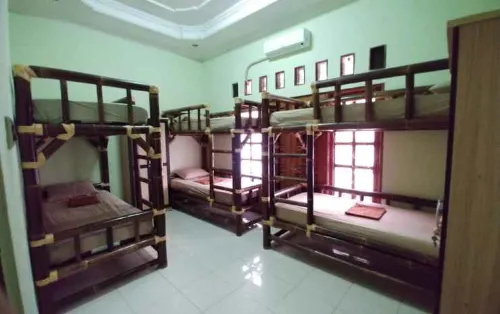 Homey Room at BottleBottle House
