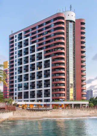 Iate Plaza Hotel Отели рядом с достопримечательностью «Ecological Park of Cocó»