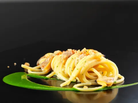 Palazzo Venart Luxury Hotel Отели рядом с достопримечательностью «Церковь Ла Маддалена»