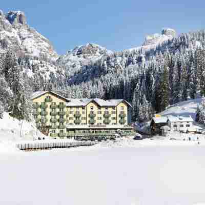 Grand Hotel Misurina Hotel Exterior