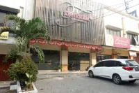 RedDoorz Near Java Supermall Semarang Hotell i Kaliwiru