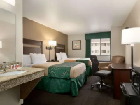 Baymont by Wyndham Glendive Hotels in Glendive