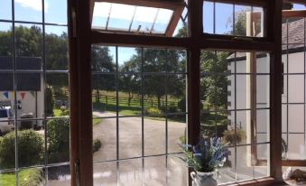 Grange Farm Bed & Breakfast - Housity