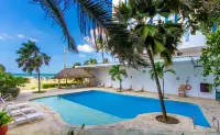 Hotel Playa Club
