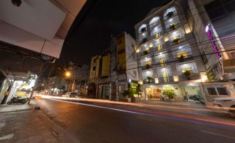 Airport Saigon Hotel - Gan am thuc dem cho Pham Van Hai
