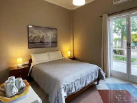 Vasilios Marinos Rooms Hotels in Corinth
