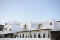 Mr & MRS White Mykonos