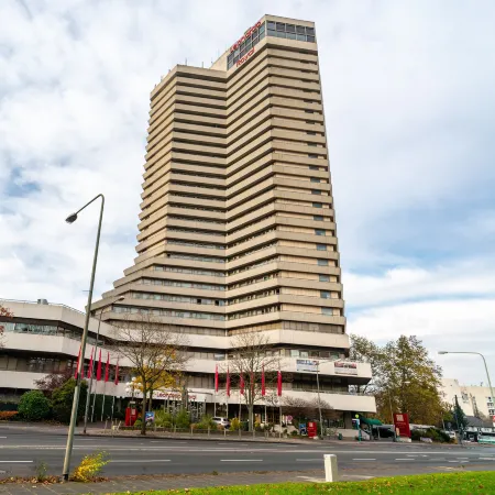 Leonardo Royal Hotel Frankfurt Отели рядом с достопримечательностью «Римский форум»