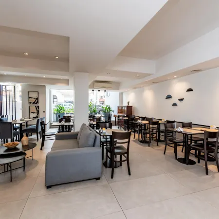 Hotel Bys Palermo Отели рядом с достопримечательностью «Конгресс-центр Palais Rouge»