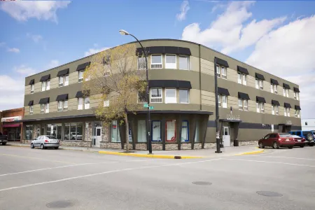 Central Suite Hotel Отели в г. Ллойдминстер