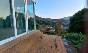 Yeongnam Alps House