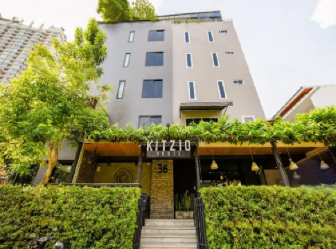 Kitzio House Hotel Huai Kwang Hotels near Le Concorde Office