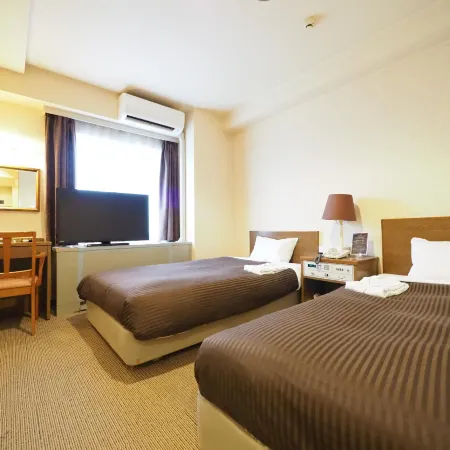 Sky Heart Hotel Hakata Отели рядом с достопримечательностью «Железнодорожная станция Йосидзука»