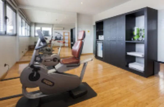 AC Hotel Alcala de Henares โรงแรมในอัลกาลาเดเอนาเรส