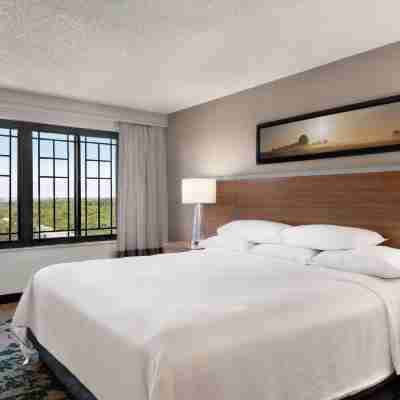 Embassy Suites by Hilton Grapevine DFW Airport North Rooms