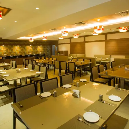 Hotel Saradha Grande