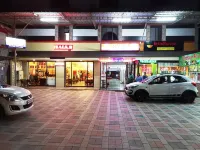 Dubai Hotel & Restaurant Kumarakom Hotels in Kumarakom