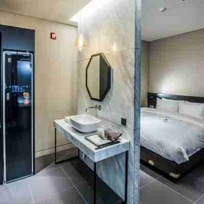 Rivertain酒店 Rooms