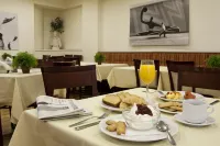 Hermes Hotel - breakfast