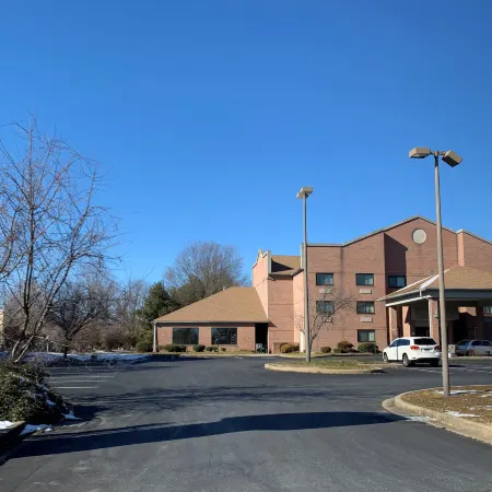 Red Roof Inn & Suites Chestertown