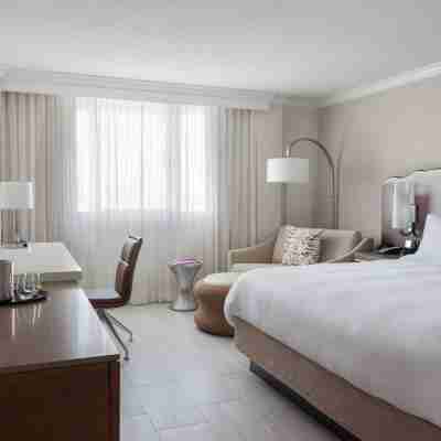 Fort Lauderdale Marriott Harbor Beach Resort & Spa Rooms