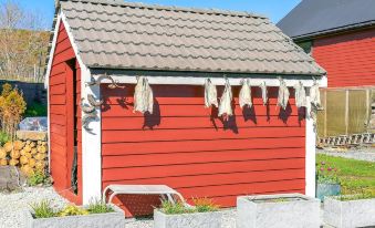 Amazing Apartment in Fjell with 1 Bedrooms and Wifi