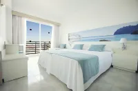 AzuLine Hotel Bahamas y Bahamas II Hotels in Cala Blava