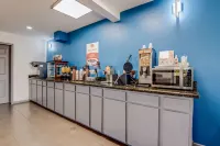 Econo Lodge Inn & Suites Hotels in Enid