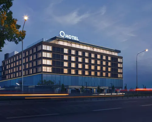 คิว โฮเทล พลัส วรอชวาฟ บีแลนี โรงแรมใกล้เพอร์โกลา