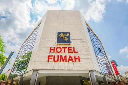 Fumah Hotel Kepong Отели рядом с достопримечательностью «KL Tzu-Chi Jing Si Hall»