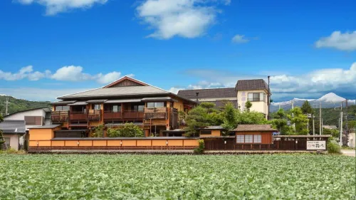 Hanaichi Hotels in Tsumagoi