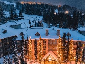 Blackcomb Springs Suites by Clique