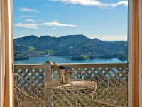 Larnach Lodge & Stable Stay - Romantic