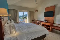 Holiday Inn Huatulco Hotels in Santa María Huatulco