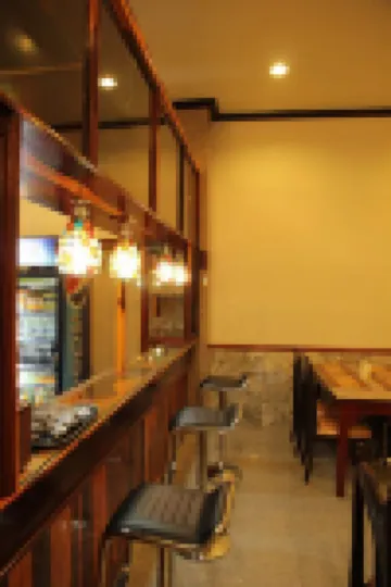 โกลเด้น ดราก้อน รีสอร์ท โรงแรมในอำเภอ บางระจัน